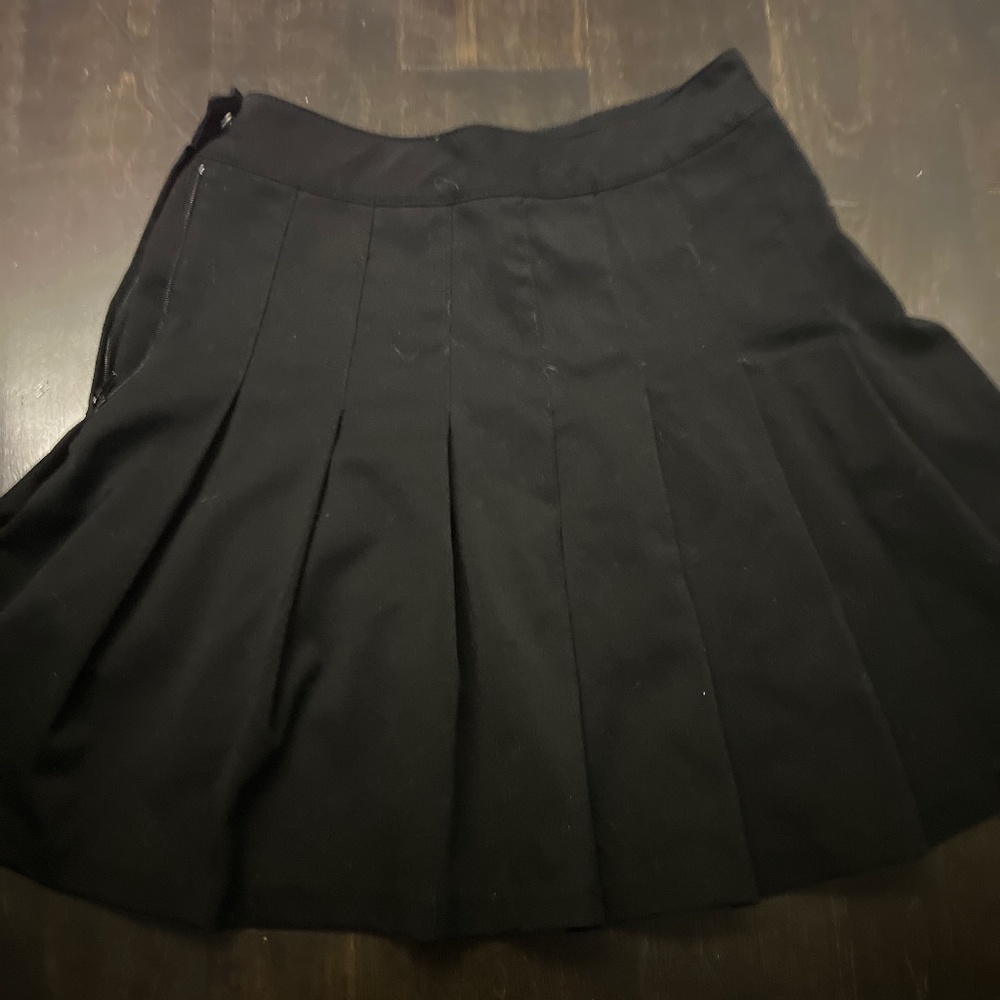 Women’s Black Pleated Skirt